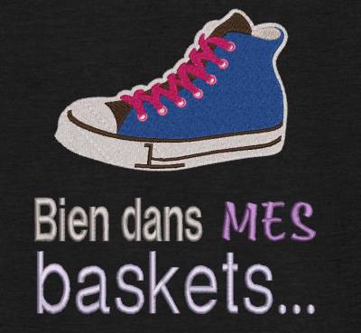 20 x 30 motif de broderie machine bien dans mes baskets.