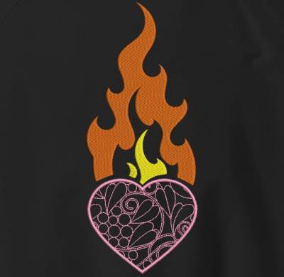 20 x 30 a motif de broderie machine cœur en flammes. cadre:10 x 10 / 13 x 18 /16 x 26 / 20 x 20 / 20 x 30 . Formats des fichiers dans votre téléchargement PES,CSD,EXP,HUS,SHV,VIP,XXX,DST,PCS,VP3,EMB,JEF…