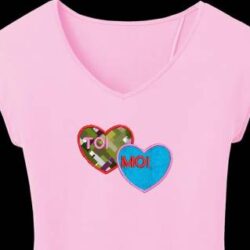cœur toi et moi appliqué . cadre:    10 x 10 /13 x 18 / 20 x 20   . Formats des fichiers dans votre téléchargement  PES,CSD,EXP,HUS,SHV,VIP,XXX,DST,PCS,VP3,EMB,JEF… Téléchargement immédiat après votre paiement et aussi disponible dans votre compte.