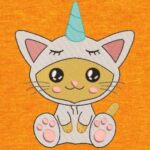Motif de broderie machine adorable chat licorne. cadre: 10 x 10/ 13 x 18 .  Formats des fichiers dans votre téléchargement  PES,CSD,EXP,HUS,SHV,VIP,XXX,DST,PCS,VP3,EMB,JEF… Téléchargement immédiat après votre paiement et aussi disponible dans votre compte.