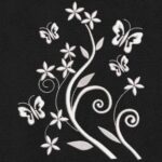 Motif de broderie machine fleurs et papillons. cadre: 10 x 10  .  Formats des fichiers dans votre téléchargement  PES,CSD,EXP,HUS,SHV,VIP,XXX,DST,PCS,VP3,EMB,JEF… Téléchargement immédiat après votre paiement et aussi disponible dans votre compte.