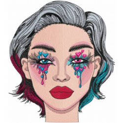Broderie machine d'un visage de femme tatoué avec des coeurs, broderie mode